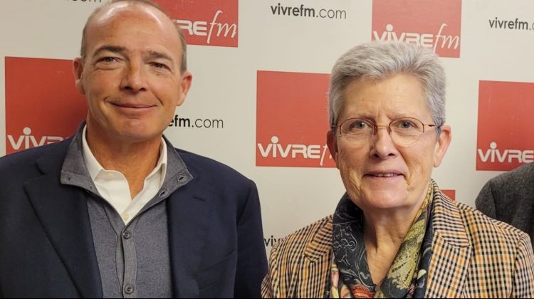 Geneviève Darrieussecq (Ministre) et Christophe Clamageran (Président de Mobicap) au micro de Vivre FM